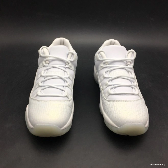 Frost Jordan Low Heiress White 11 Air 897331-100 0707